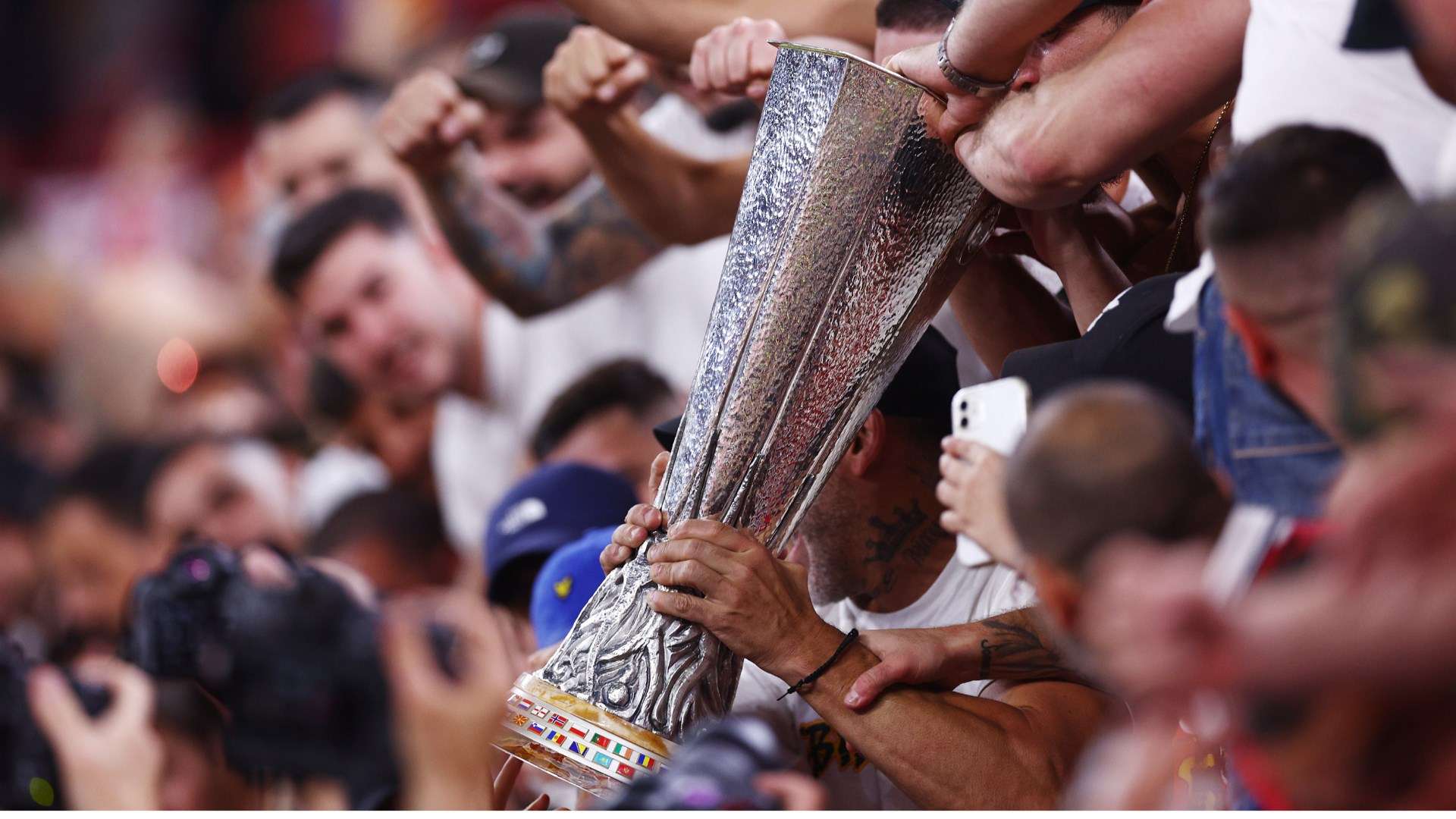 伊万科维奇自信满满：带领国足征战美加墨，誓取更多胜利！