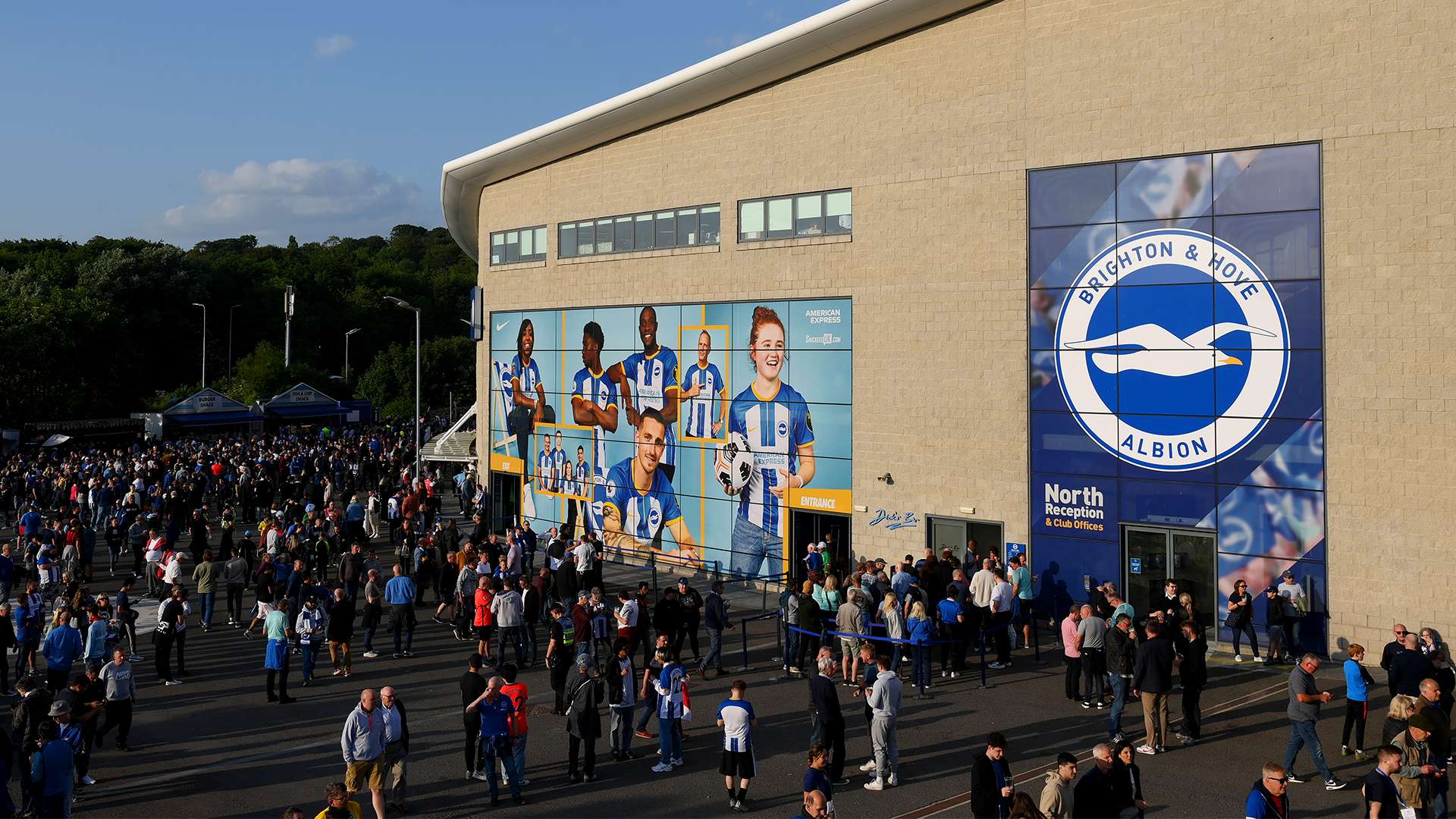 欧冠视觉盛宴：欧洲冠军联赛足球主题壁纸