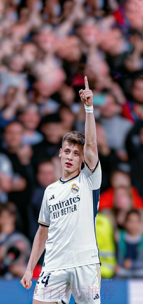 西媒:老佛爷不满居莱尔缺少时间 安帅称他防守不行 西媒:老佛爷不满居莱尔缺少时间 安帅称他防守不行