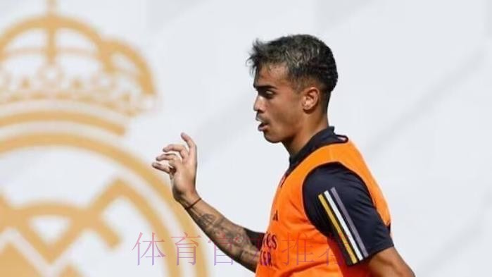 西媒:巴列卡诺询问了雷尼尔 球员的薪水是交易阻碍 西媒:巴列卡诺询问了雷尼尔 球员的薪水是交易阻碍